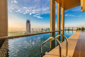 [RARE FIND Sky Infinity Pool] 4 pax, 2 Rooms